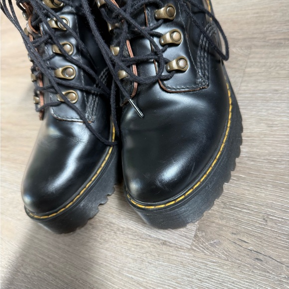 Dr Martens LEONA WOMEN'S VINTAGE SMOOTH LEATHER HEELED BOOTS Size 7 Black - Picture 3 of 7